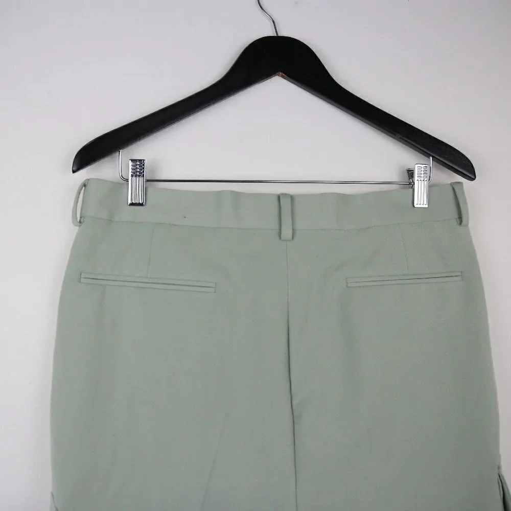 ASOS Design Wide Leg Cargo Smart Shorts in Dusky Green Size‎ 32 - Picture 6 of 7
